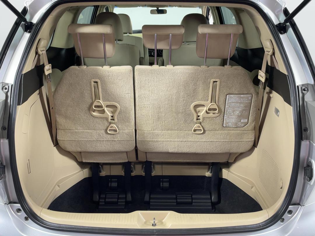 Photo '14' of Toyota Estima