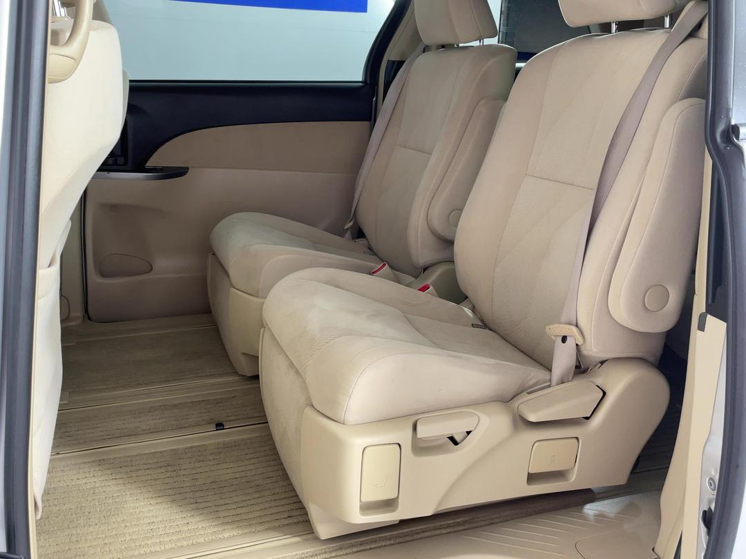 Photo '20' of Toyota Estima