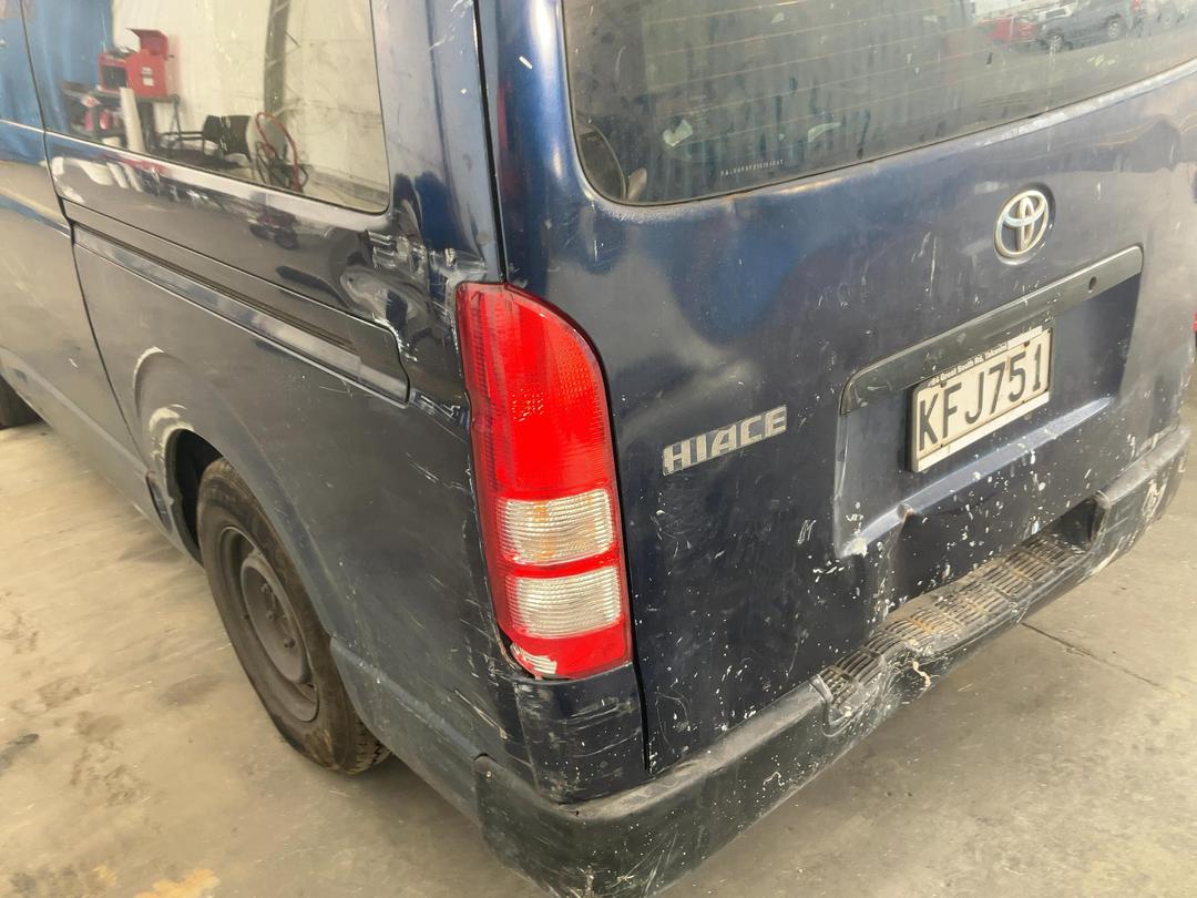 Photo '10' of Toyota Hiace Regius ACE Photo '10' of Toyota Hiace Regius ACE