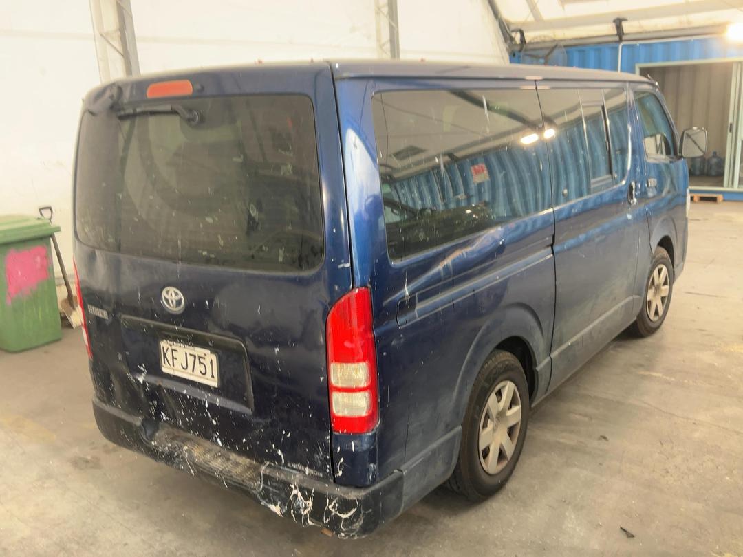 Photo '11' of Toyota Hiace Regius ACE Photo '11' of Toyota Hiace Regius ACE