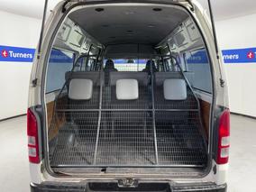 Photo '14' of Toyota Hiace