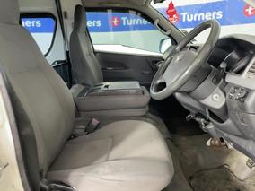 Photo '16' of Toyota Hiace