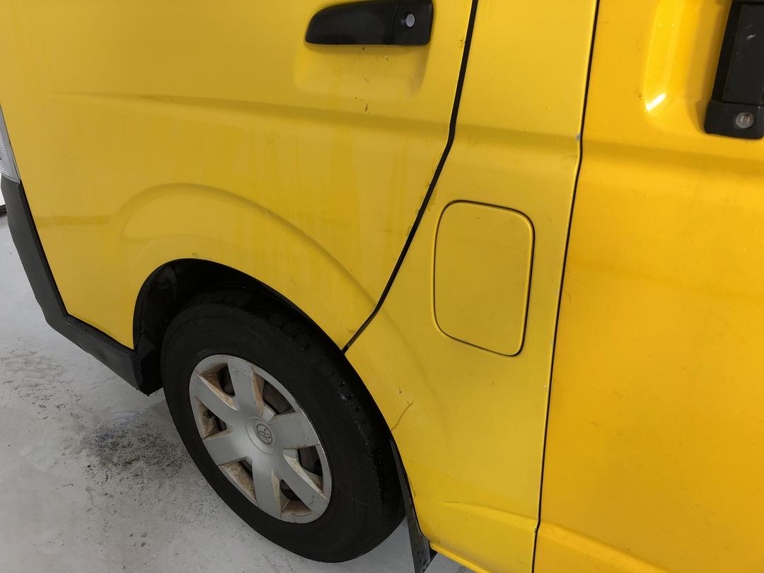 Photo '23' of Toyota Hiace