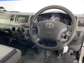 Photo '17' of Toyota Hiace