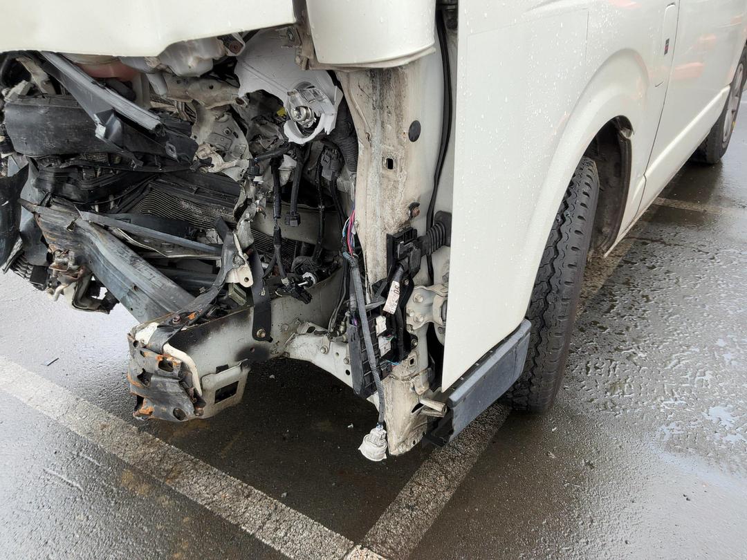 Photo '16' of Toyota Hiace Regius ACE Photo '16' of Toyota Hiace Regius ACE
