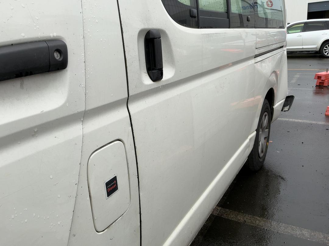 Photo '17' of Toyota Hiace Regius ACE Photo '17' of Toyota Hiace Regius ACE