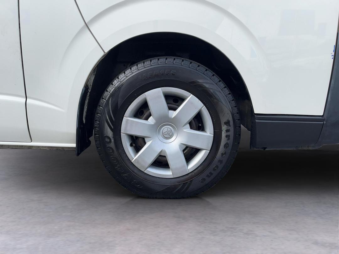 Photo '9' of Toyota Hiace
