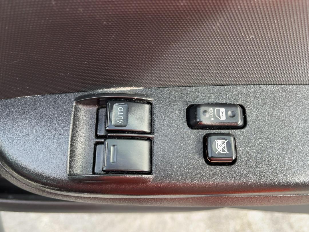 Photo '22' of Toyota Hiace