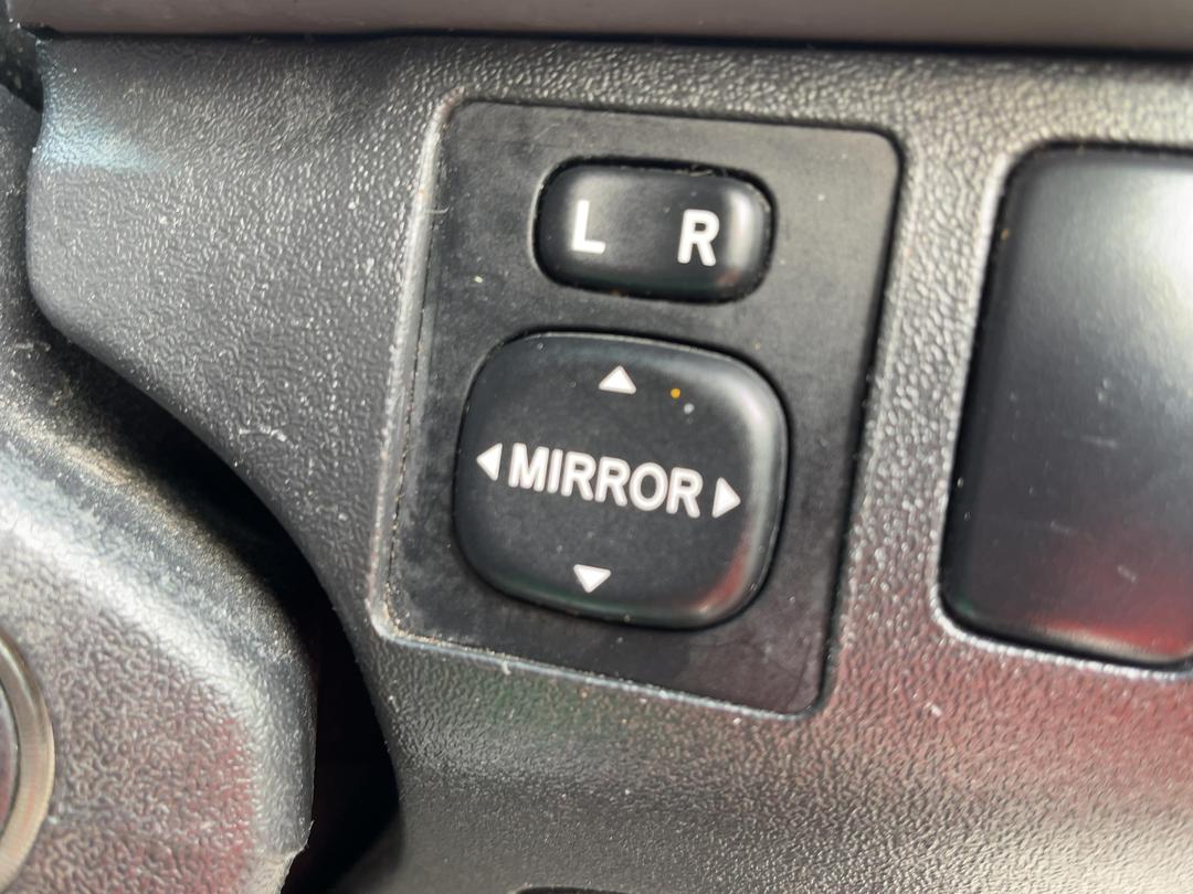 Photo '23' of Toyota Hiace