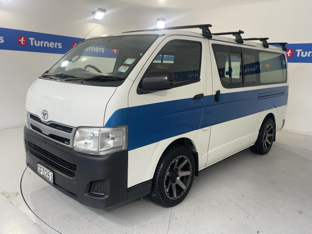 Photo '4' of Toyota Hiace