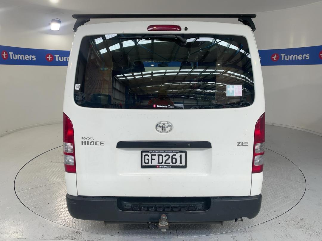 Photo '6' of Toyota Hiace
