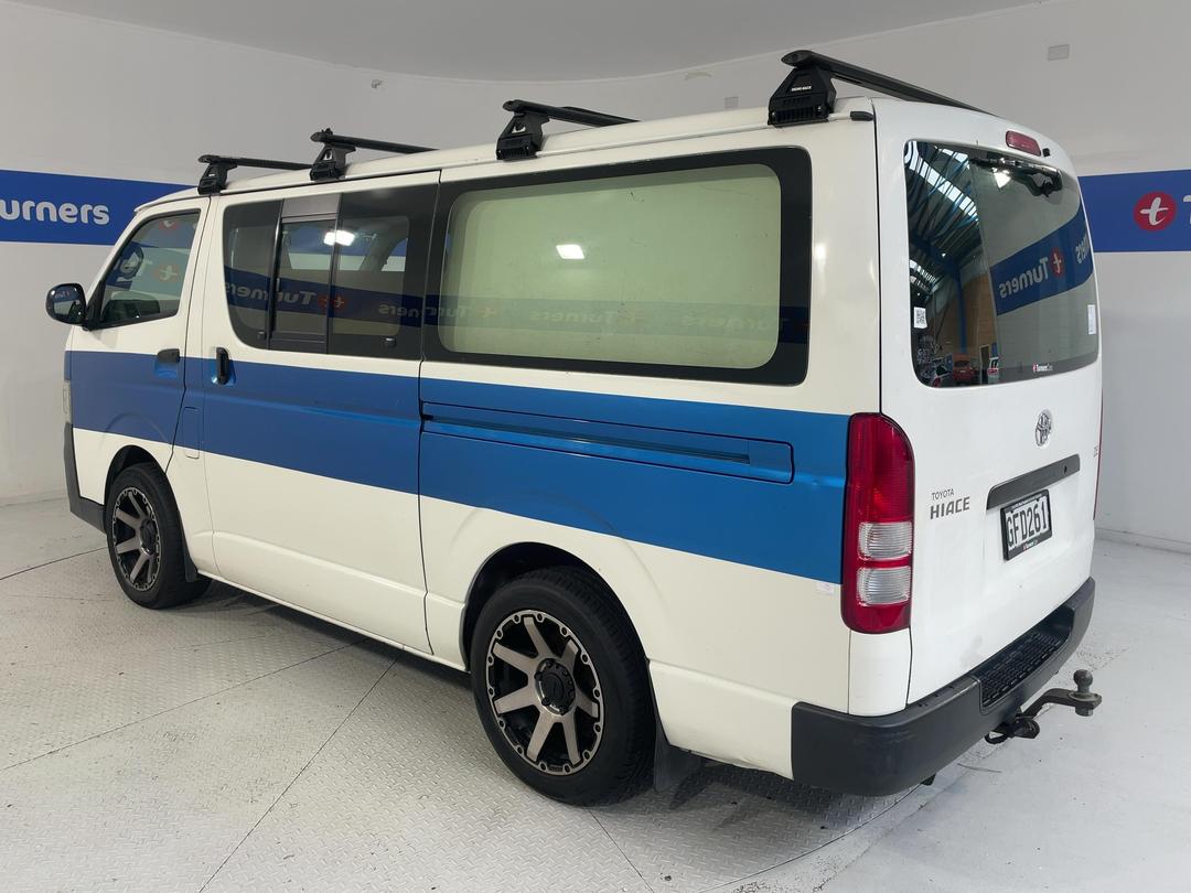 Photo '5' of Toyota Hiace