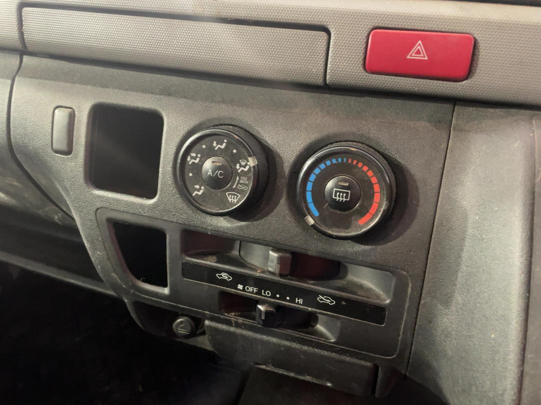 Photo '26' of Toyota Hiace
