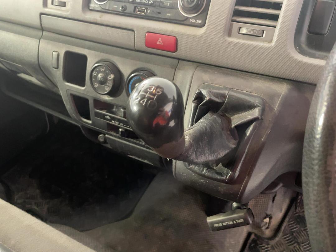 Photo '27' of Toyota Hiace
