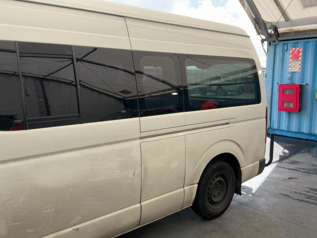 Photo '8' of Toyota Hiace ZX TD Photo '8' of Toyota Hiace ZX TD