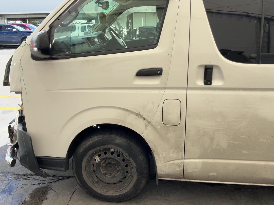 Photo '9' of Toyota Hiace ZX TD Photo '9' of Toyota Hiace ZX TD