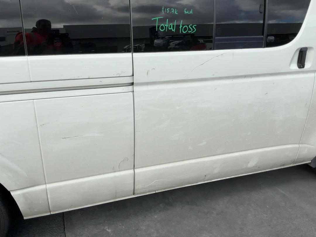 Photo '17' of Toyota Hiace ZX TD Photo '17' of Toyota Hiace ZX TD