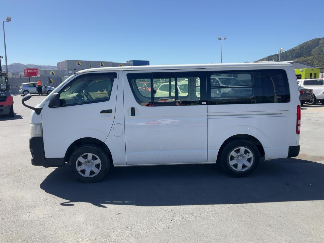 Photo '6' of Toyota Hiace Regius ACE Photo '6' of Toyota Hiace Regius ACE