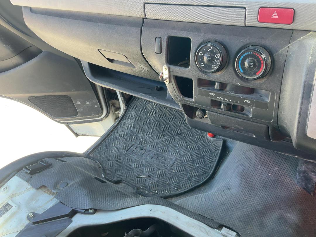 Photo '18' of Toyota Hiace Regius ACE Photo '18' of Toyota Hiace Regius ACE