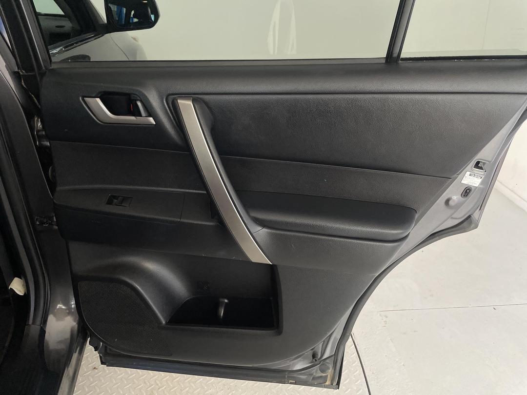 Photo '19' of Toyota Highlander