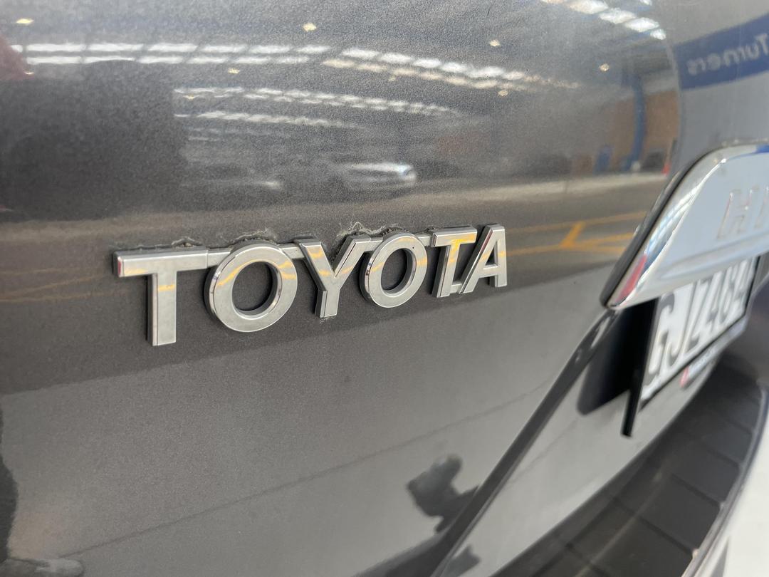 Photo '35' of Toyota Highlander