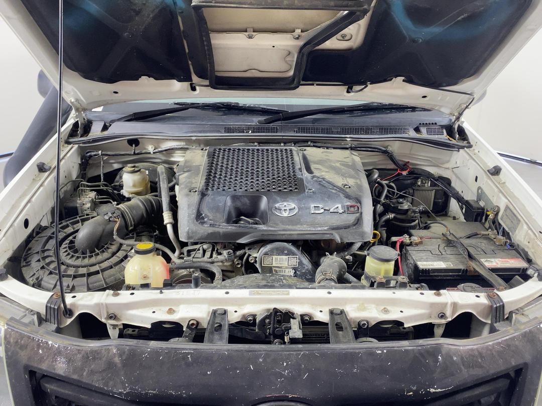 Photo '13' of Toyota Hilux