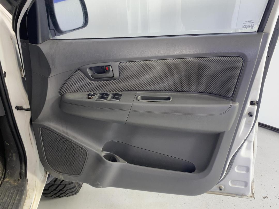 Photo '15' of Toyota Hilux