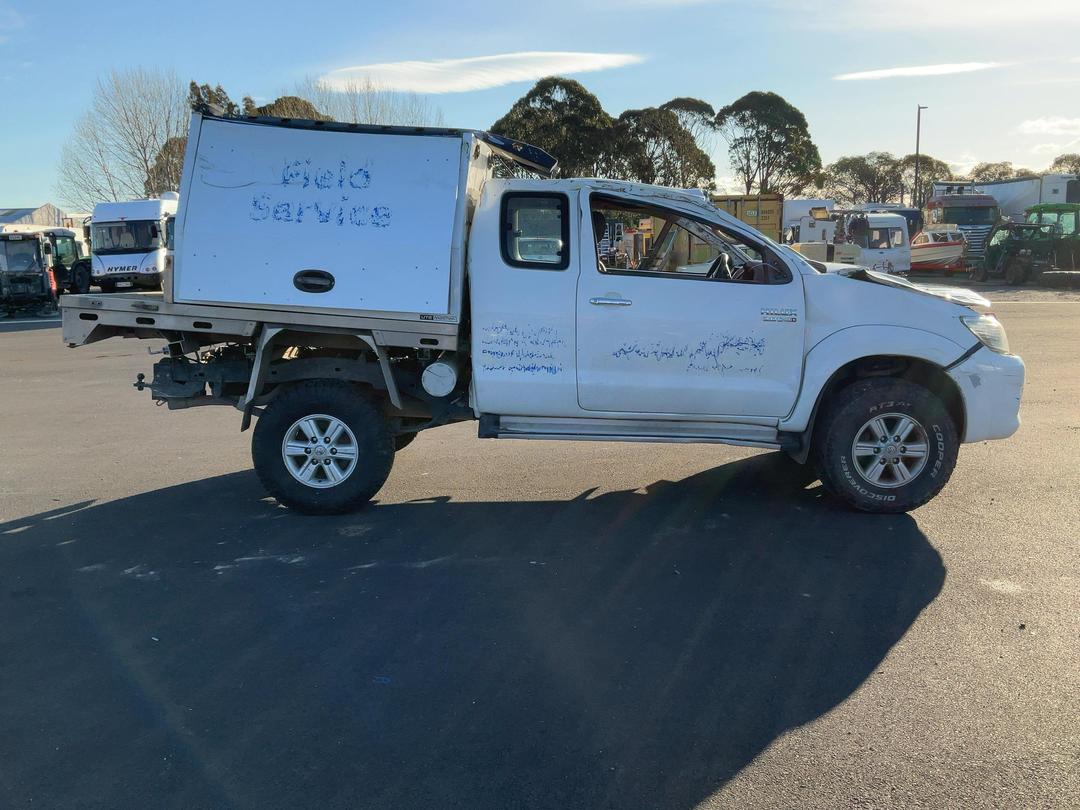 Photo '9' of Toyota Hilux SR5 TD EC Photo '9' of Toyota Hilux SR5 TD EC