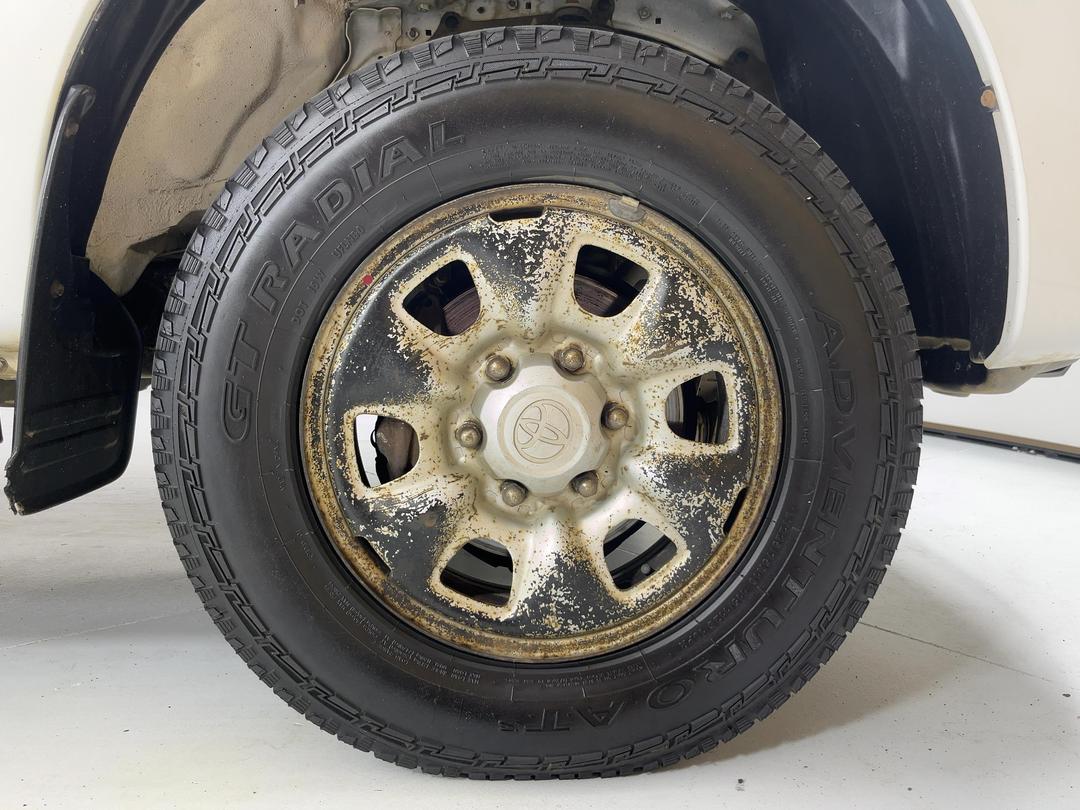 Photo '9' of Toyota Hilux