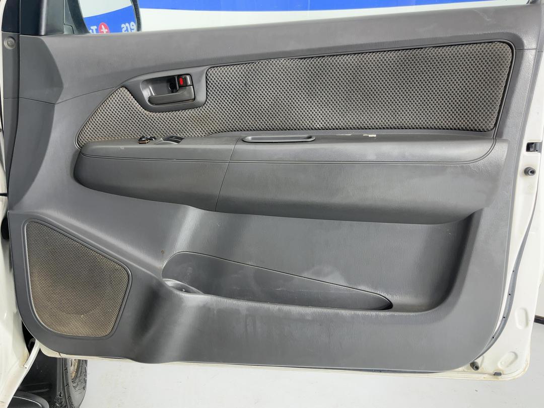 Photo '15' of Toyota Hilux