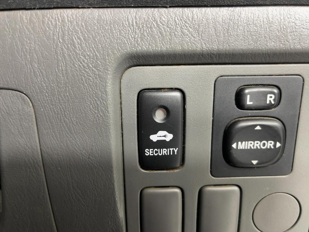 Photo '22' of Toyota Hilux