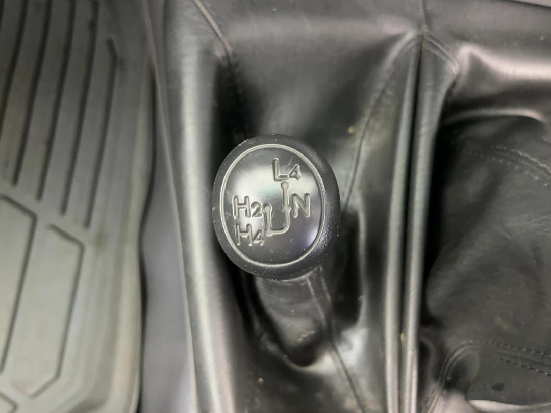 Photo '24' of Toyota Hilux