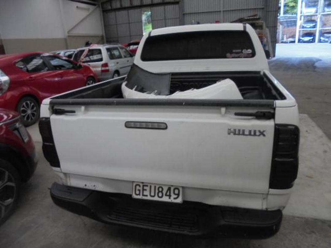 Photo '3' of Toyota Hilux TD DC Photo '3' of Toyota Hilux TD DC