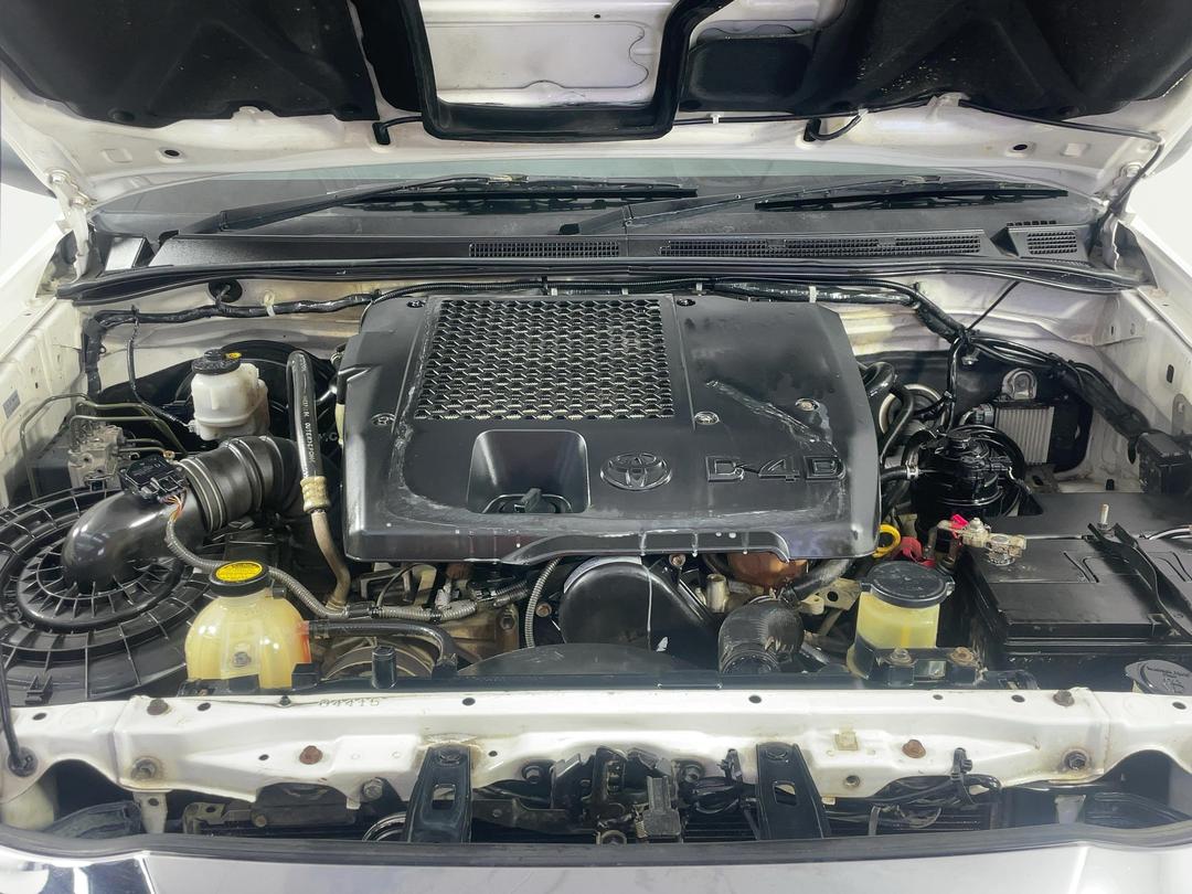Photo '13' of Toyota Hilux