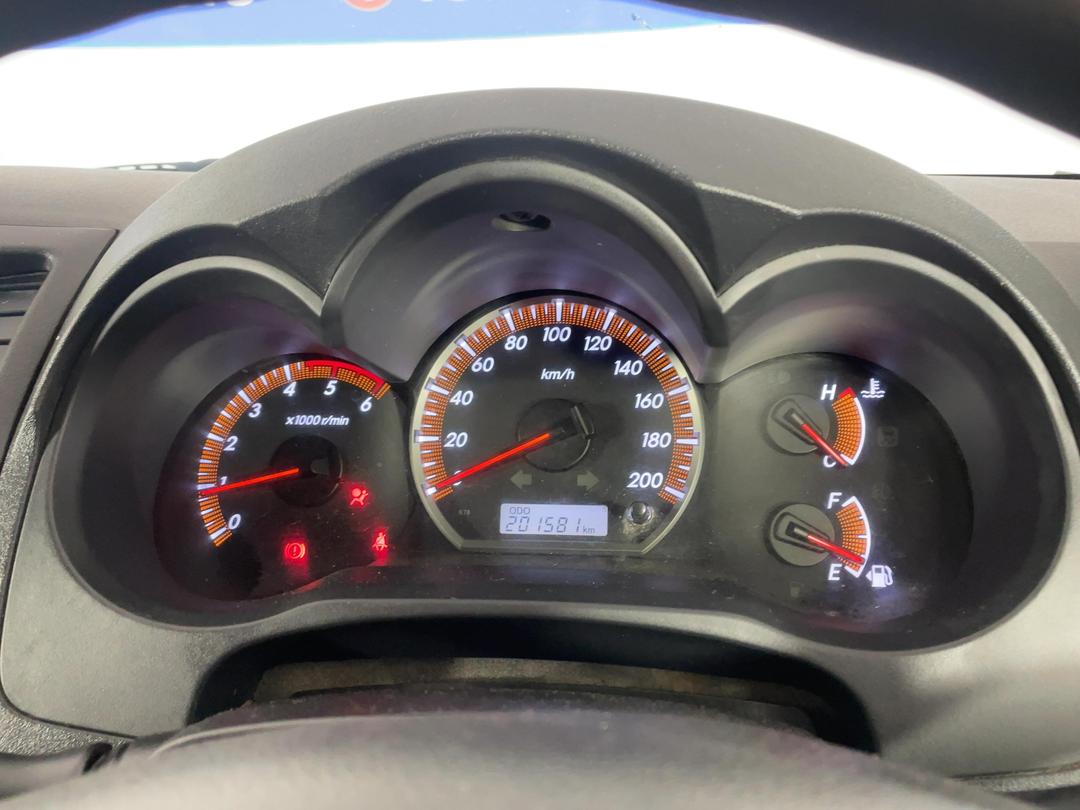 Photo '21' of Toyota Hilux