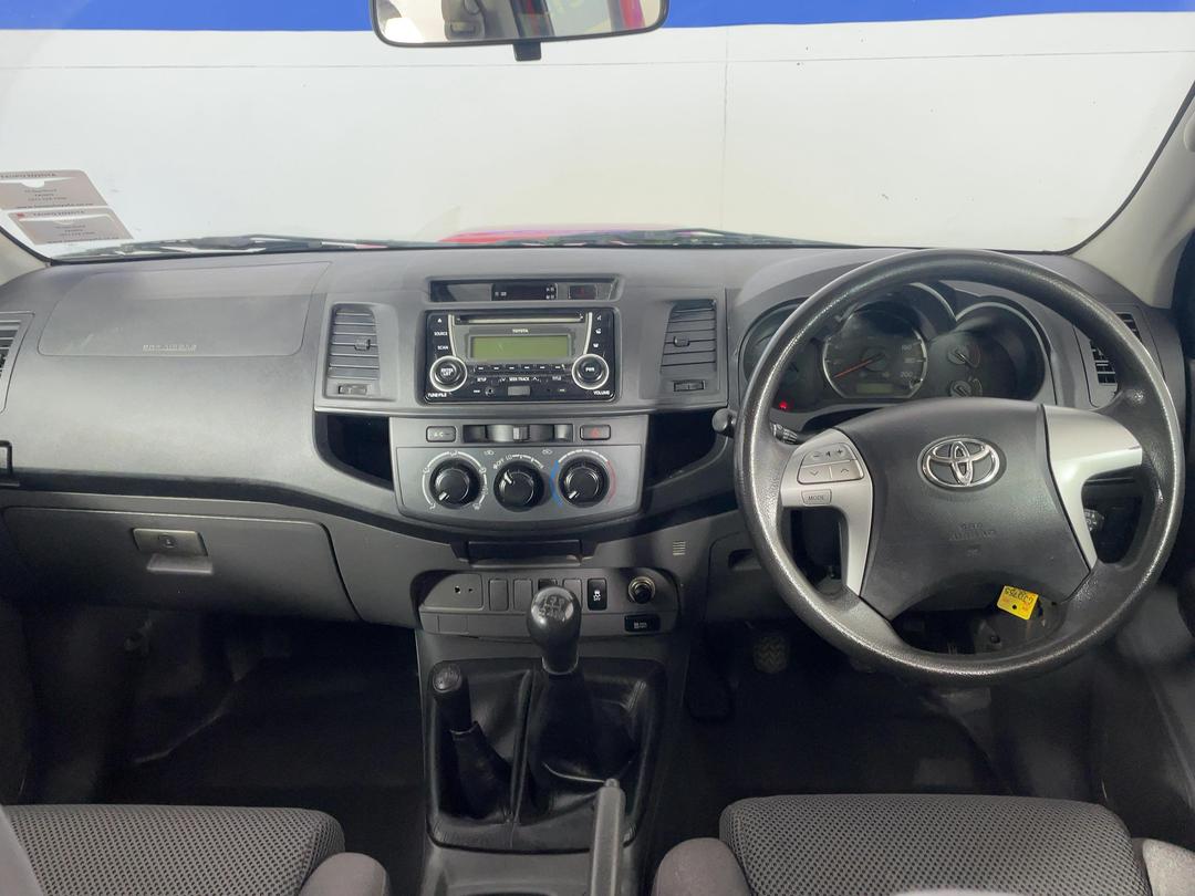 Photo '17' of Toyota Hilux
