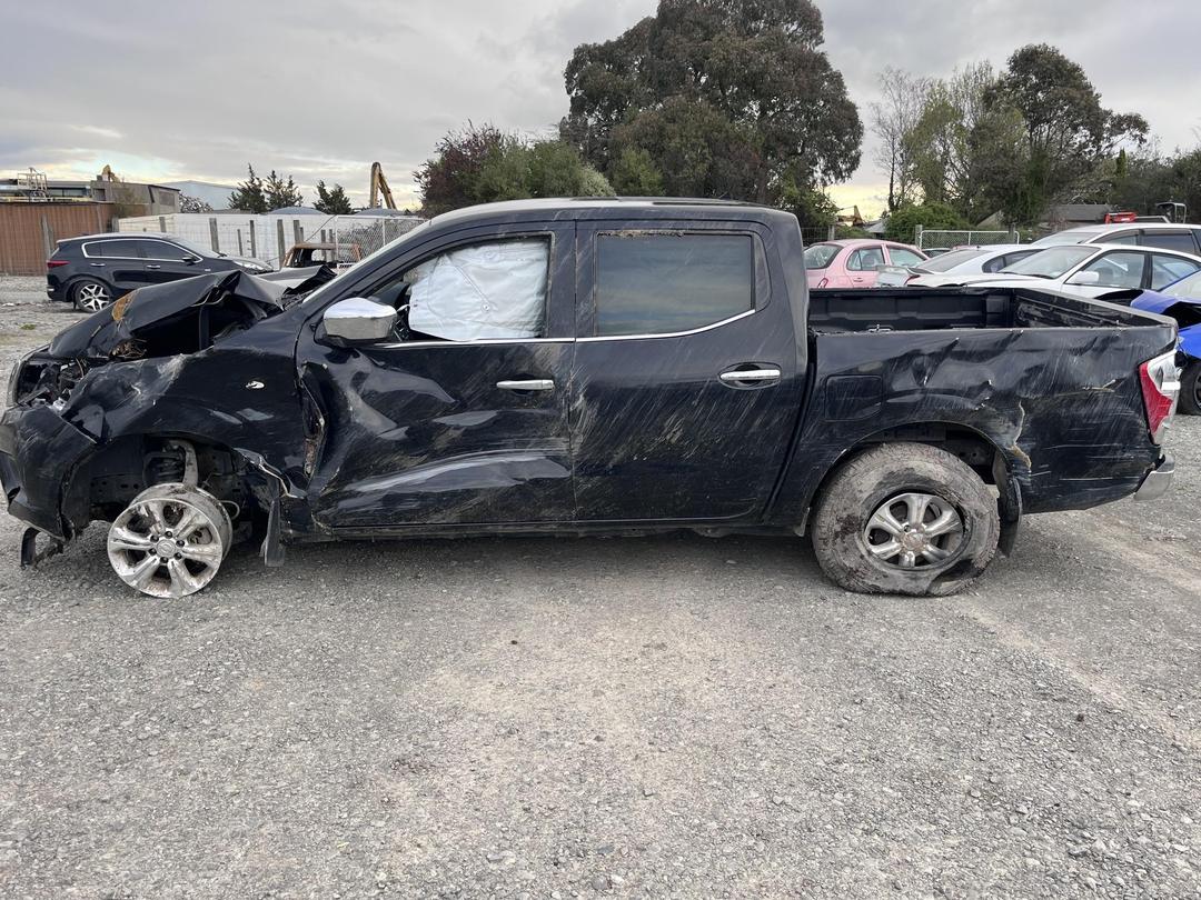 Photo '3' of Toyota Hilux SR5 TD DC
