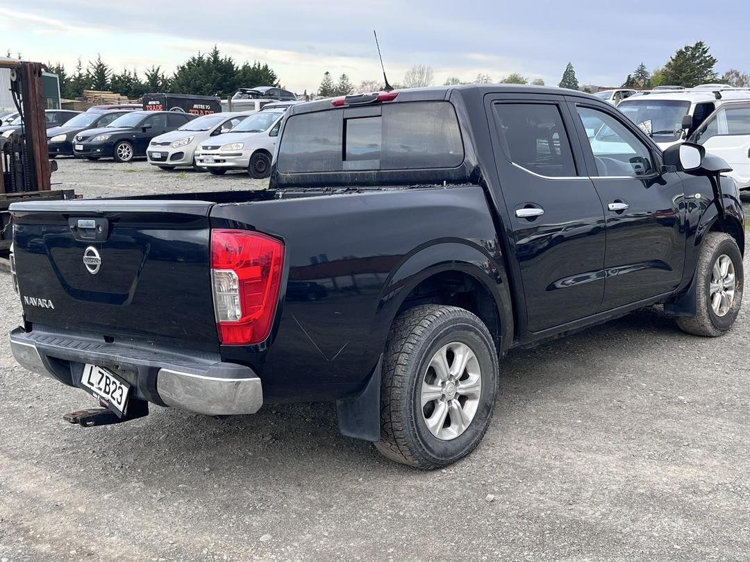 Photo '6' of Toyota Hilux SR5 TD DC