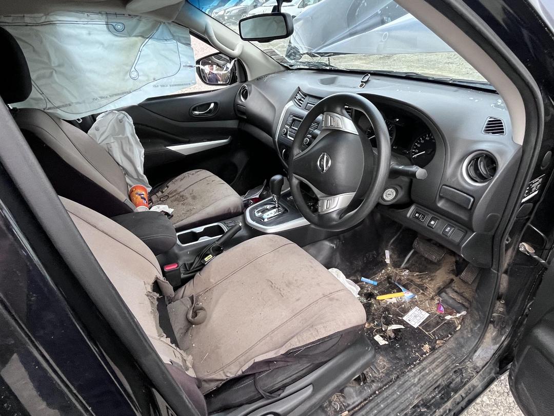 Photo '13' of Toyota Hilux SR5 TD DC