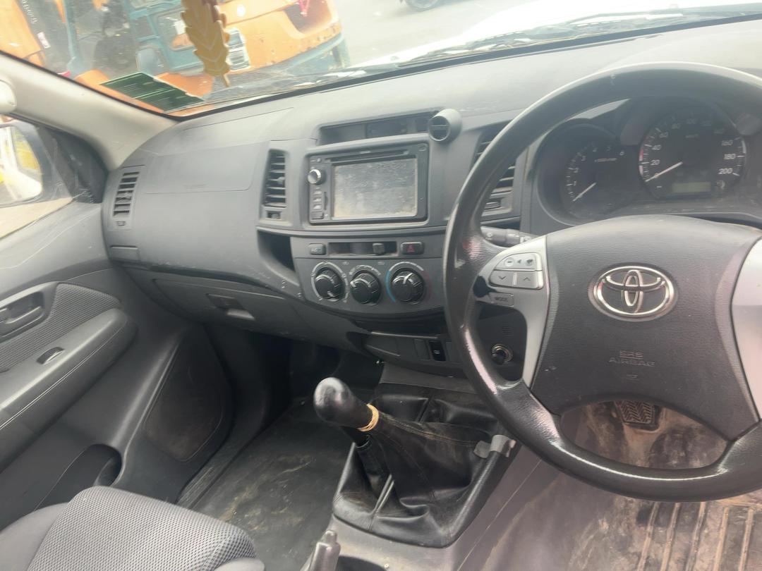 Photo '12' of Toyota Hilux TD EC Photo '12' of Toyota Hilux TD EC