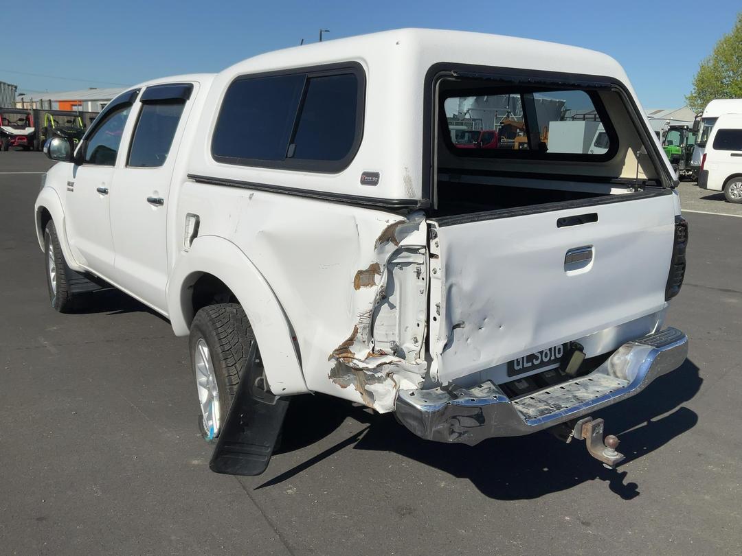Photo '6' of Toyota Hilux SR5 TD DC