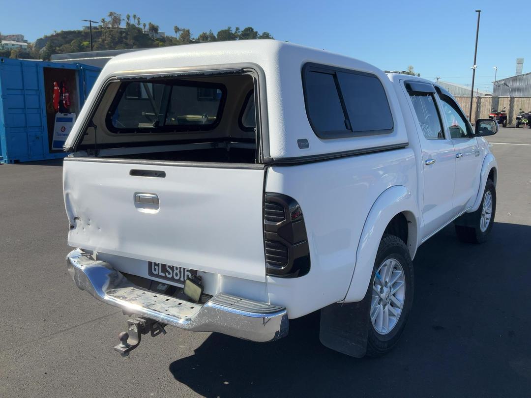 Photo '8' of Toyota Hilux SR5 TD DC