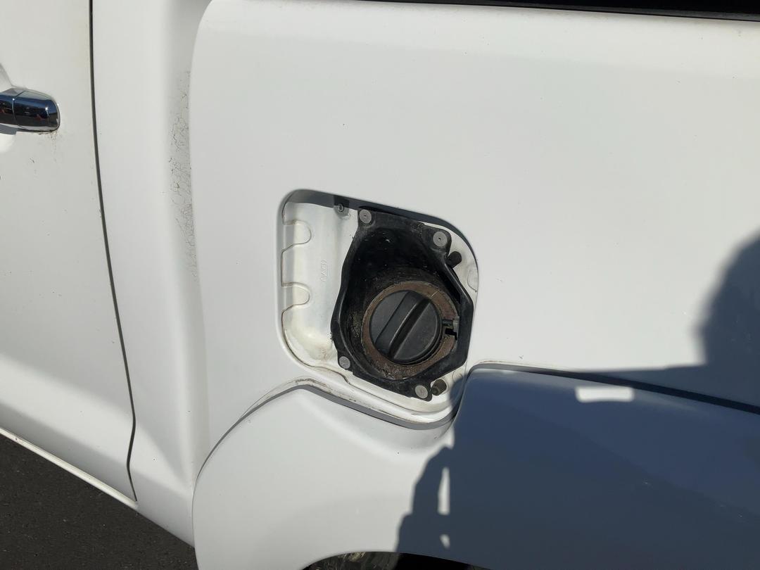 Photo '25' of Toyota Hilux SR5 TD DC