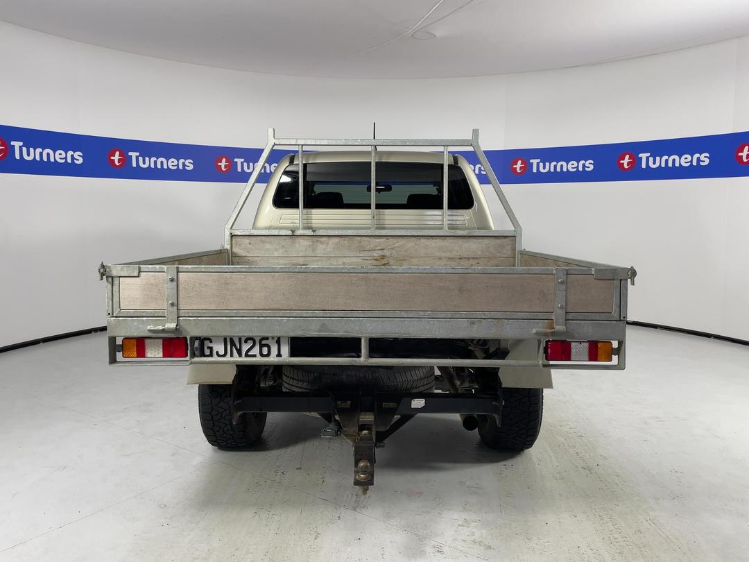 Photo '6' of Toyota Hilux