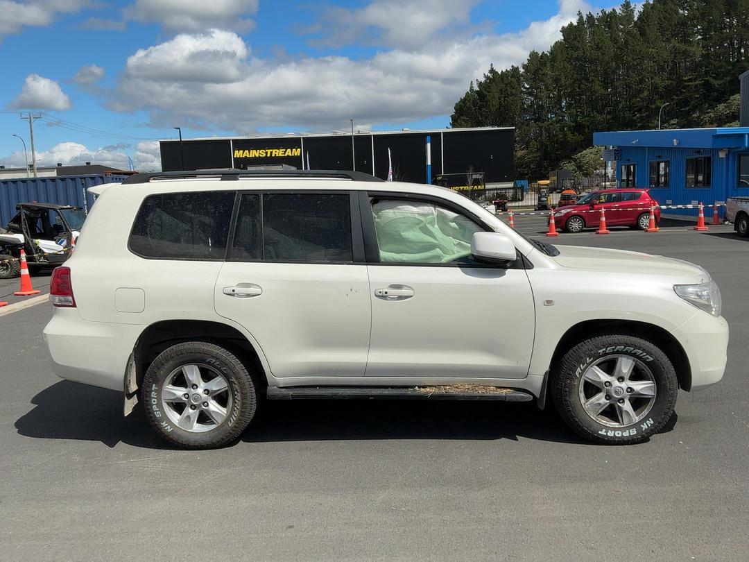Photo '8' of Toyota Landcruiser TD VX WGN5 Photo '8' of Toyota Landcruiser TD VX WGN5