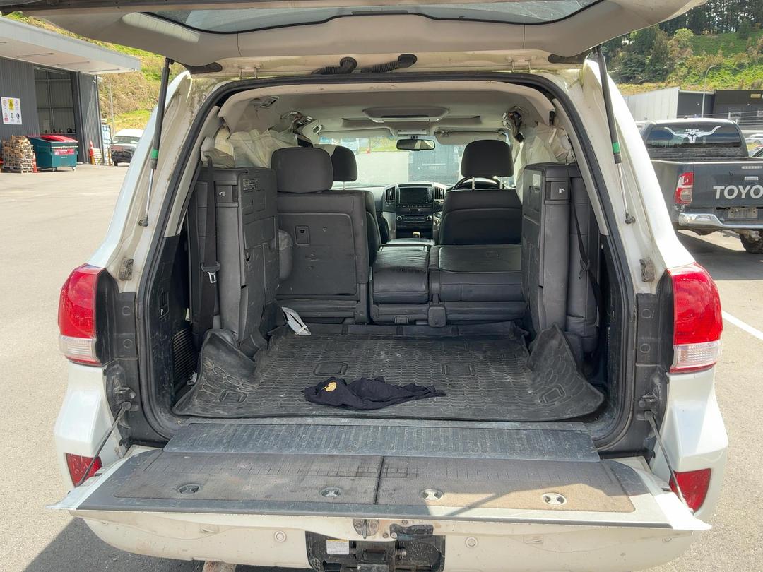 Photo '18' of Toyota Landcruiser TD VX WGN5 Photo '18' of Toyota Landcruiser TD VX WGN5