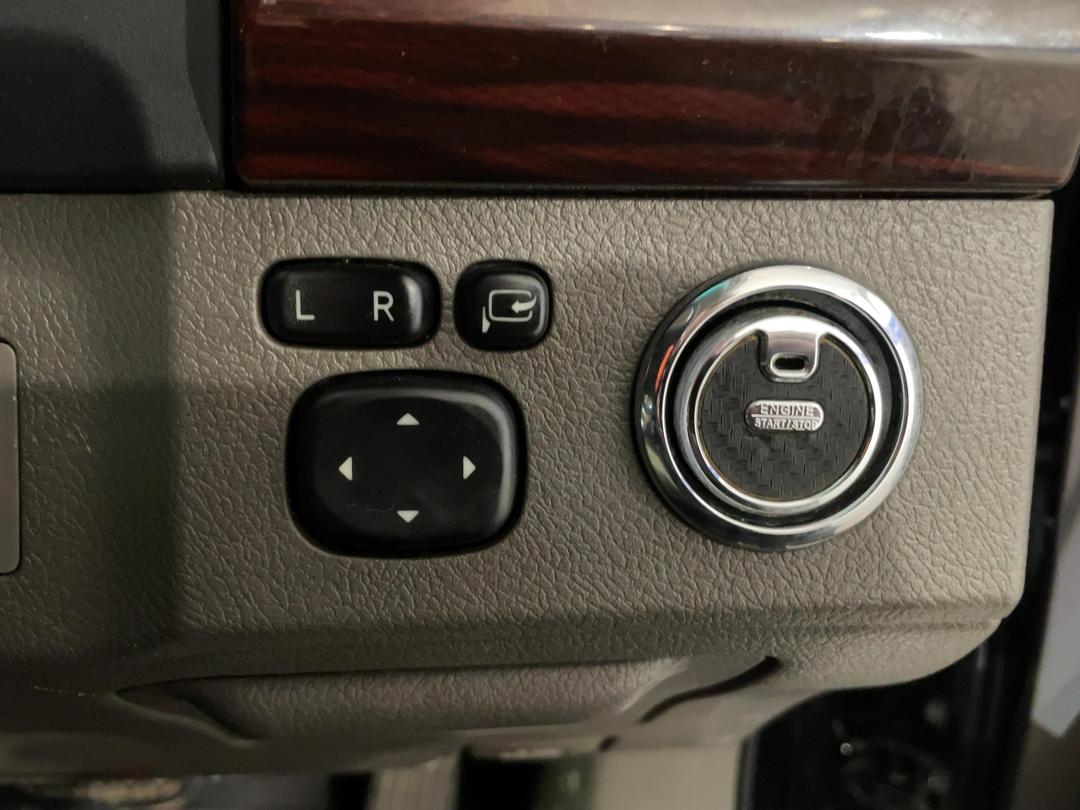 Photo '25' of Toyota Mark X