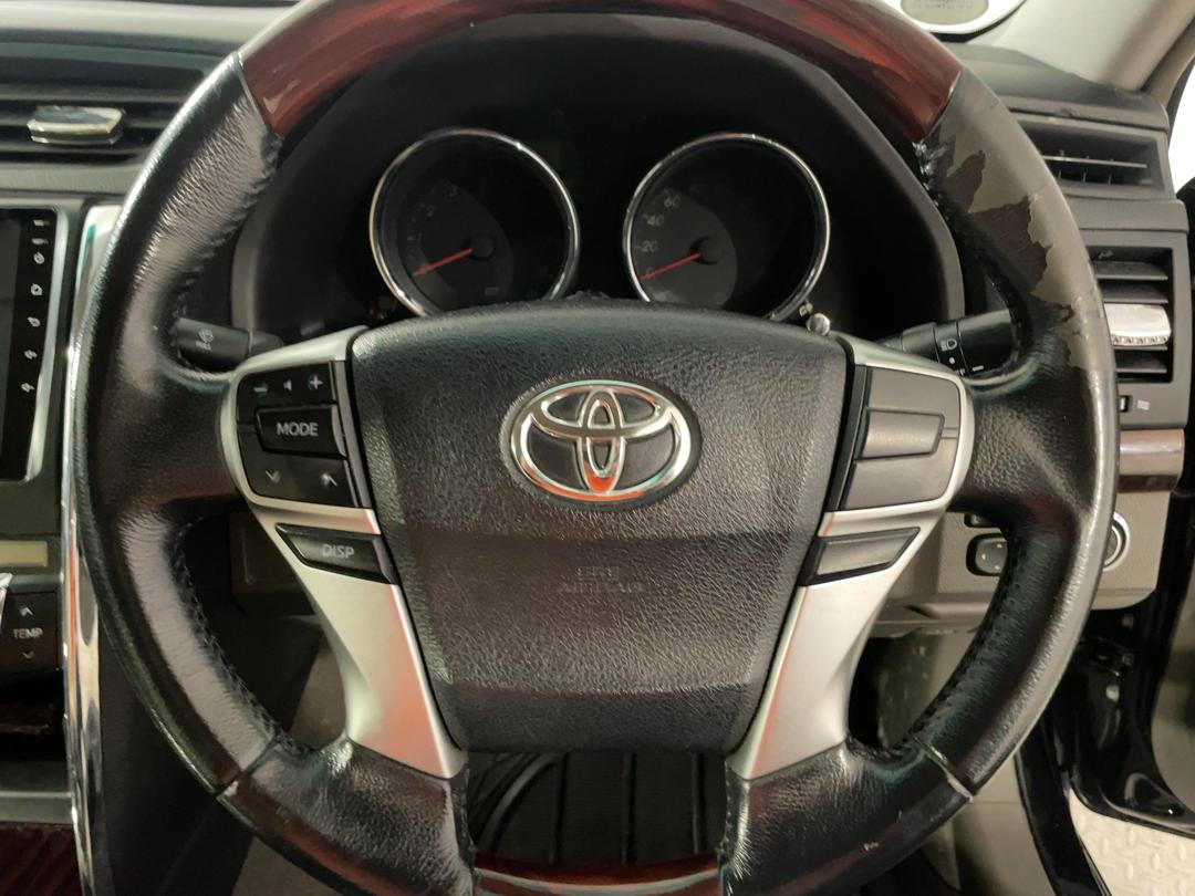 Photo '27' of Toyota Mark X