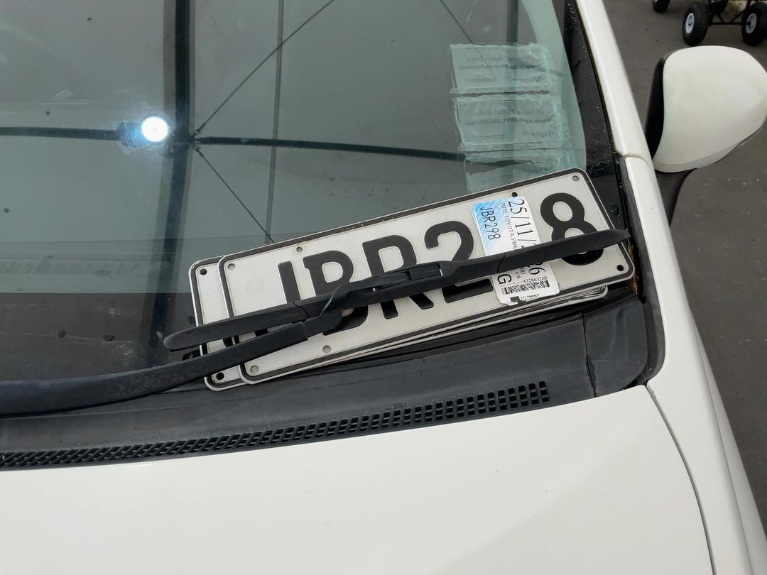 Photo '33' of Toyota Prius Photo '33' of Toyota Prius