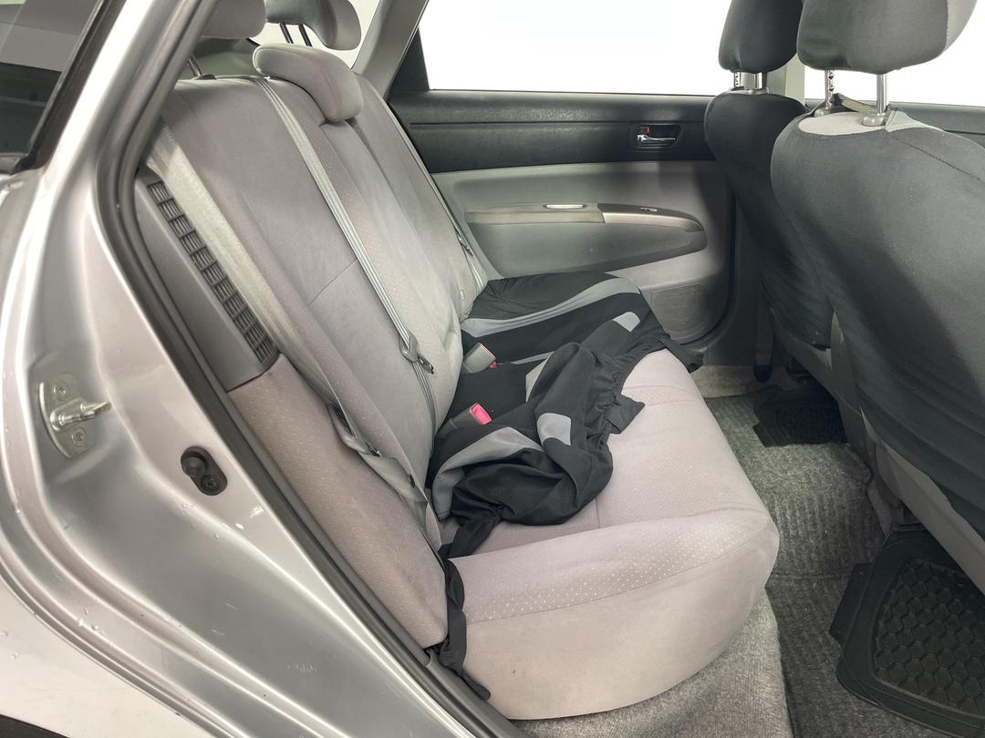 Photo '18' of Toyota Prius